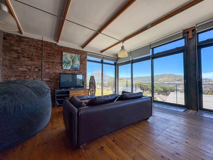 3 Bedroom Property for Sale in Vredehoek Western Cape